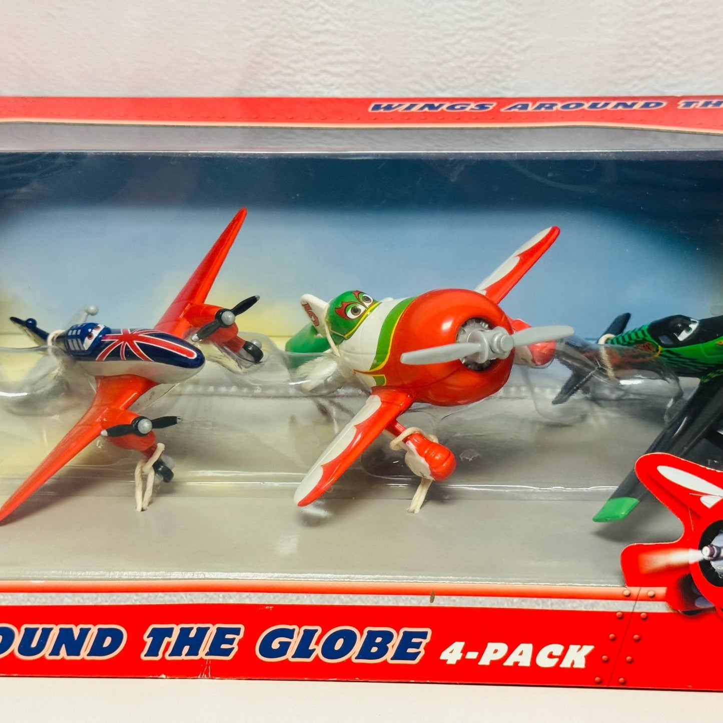 Disney Pixar Cars - WINGS AROUND THE GLOBE 4-PACK ISHANI RIPSLINGER 1:55 Diecast