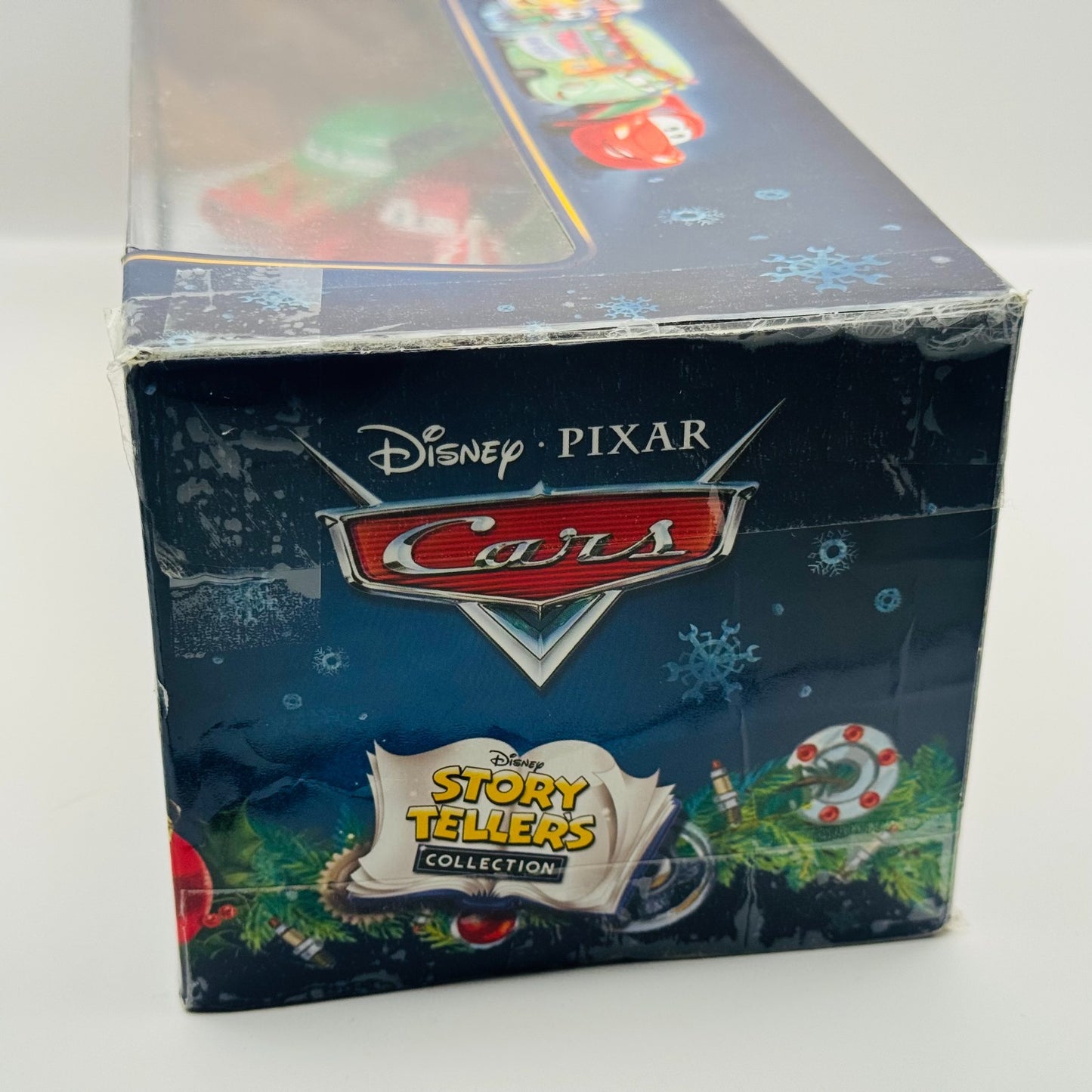 Disney Pixar Cars - MATER SAVES CHRISTMAS 5-PK FILLMORE LUIGI GUIDO 1:55 Diecast