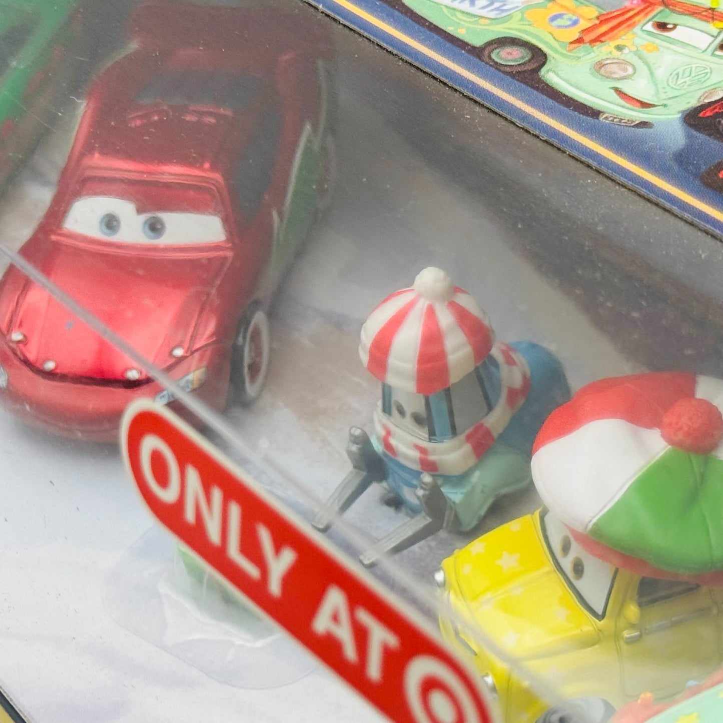 Disney Pixar Cars - MATER SAVES CHRISTMAS 5-PK FILLMORE LUIGI GUIDO 1:55 Diecast