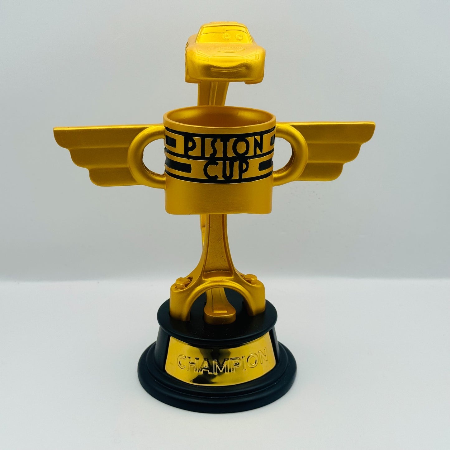 Disney Pixar Cars CERAMIC MCQUEEN PISTON CUP CHAMPION TROPHY CARS LAND EXCLUSIVE