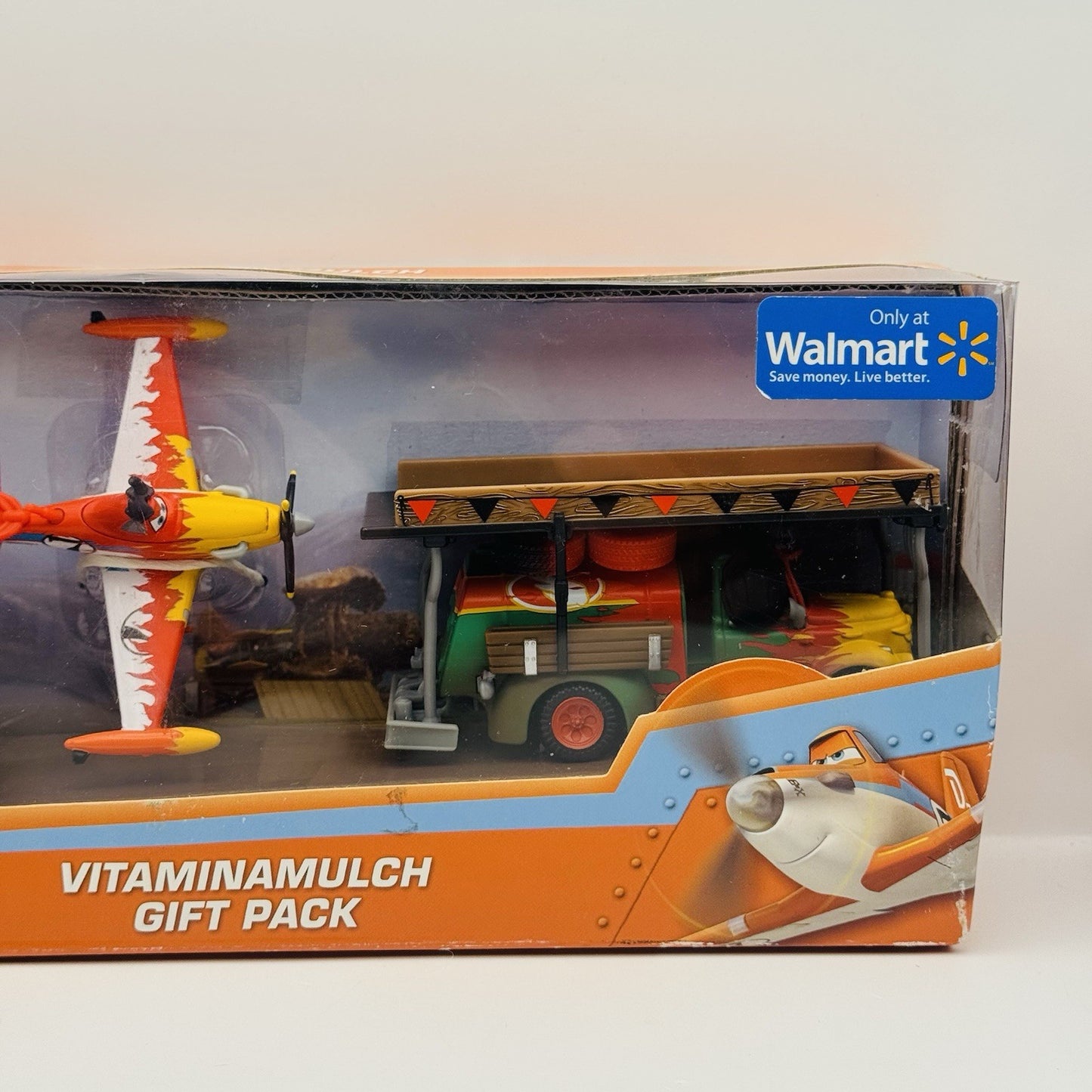 Disney Planes & Pixar Cars - VITAMINAMULCH GIFT PACK SPARKY, CHUG - 1:55 Diecast