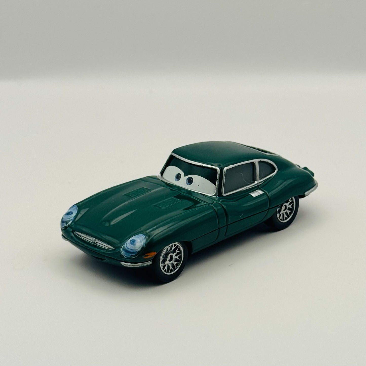 Disney Pixar Cars - DAVID HOBBSCAPP WITHOUT HEADSET *TOUCHED UP* - 1:55 Diecast
