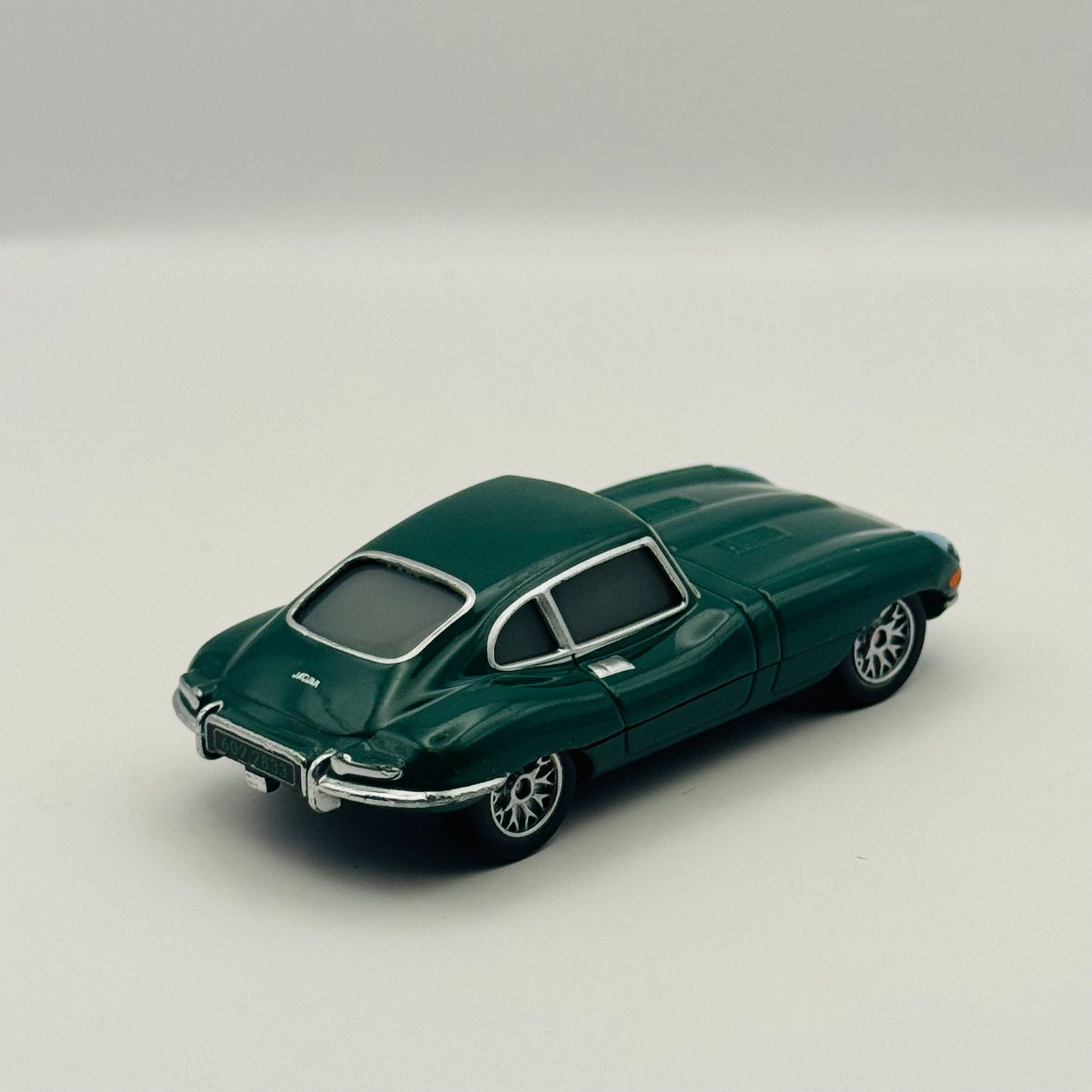 Disney Pixar Cars - DAVID HOBBSCAPP WITHOUT HEADSET *TOUCHED UP* - 1:55 Diecast