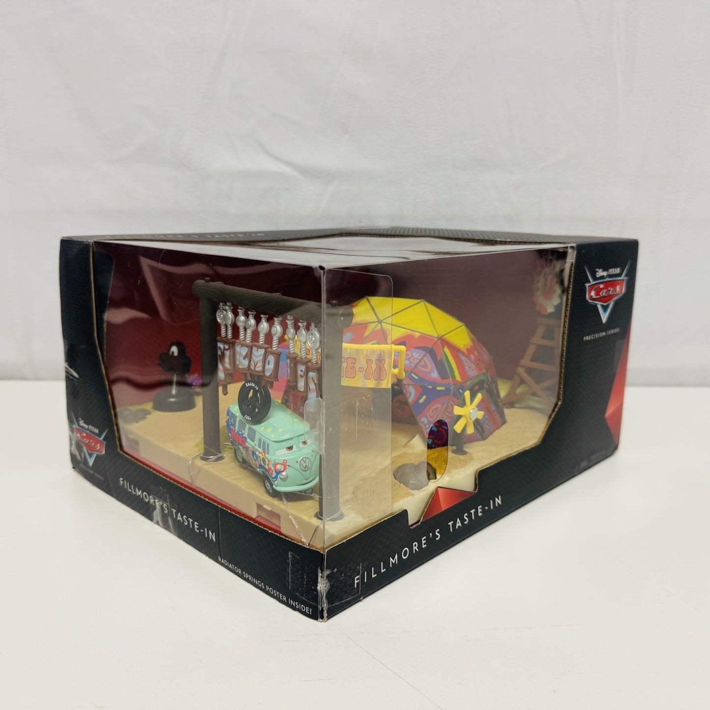 Disney Pixar Cars PRECISION SERIES FILLMORE'S TASTE-IN Light Up - 1:55 Diecast