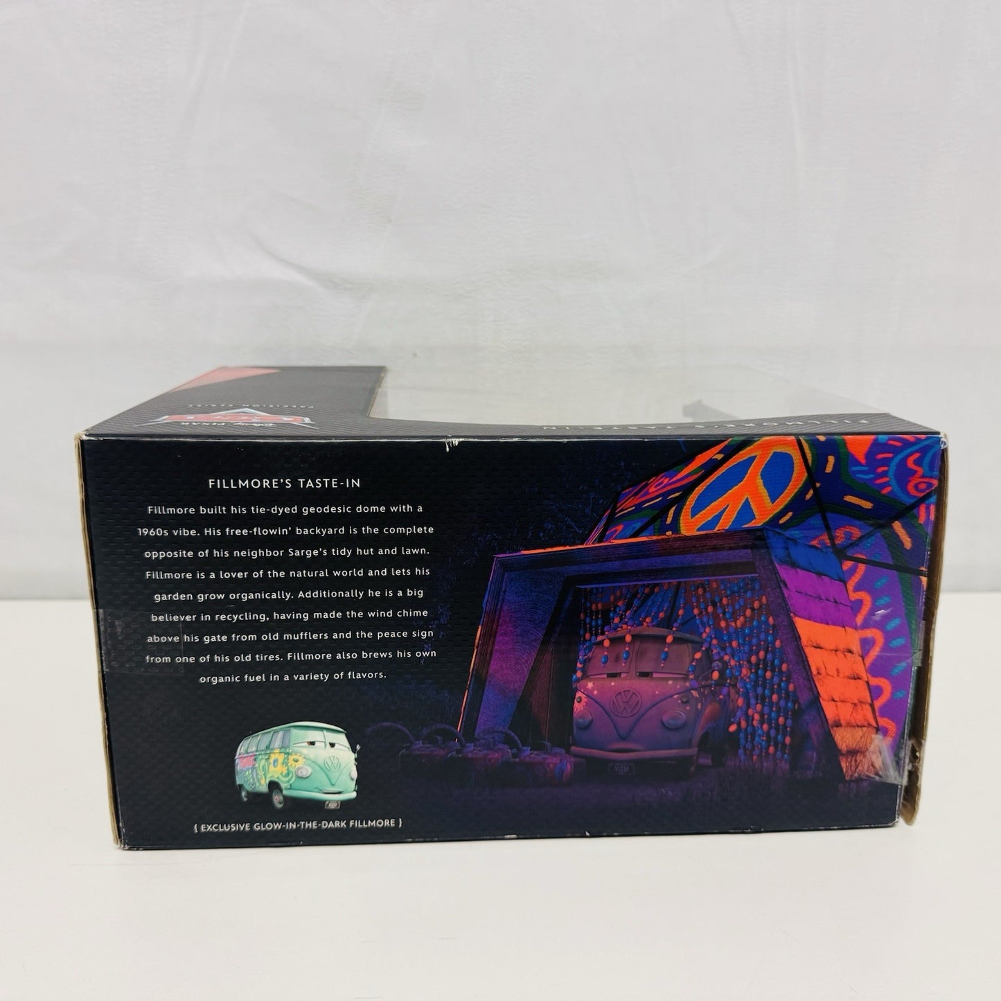 Disney Pixar Cars PRECISION SERIES FILLMORE'S TASTE-IN Light Up - 1:55 Diecast