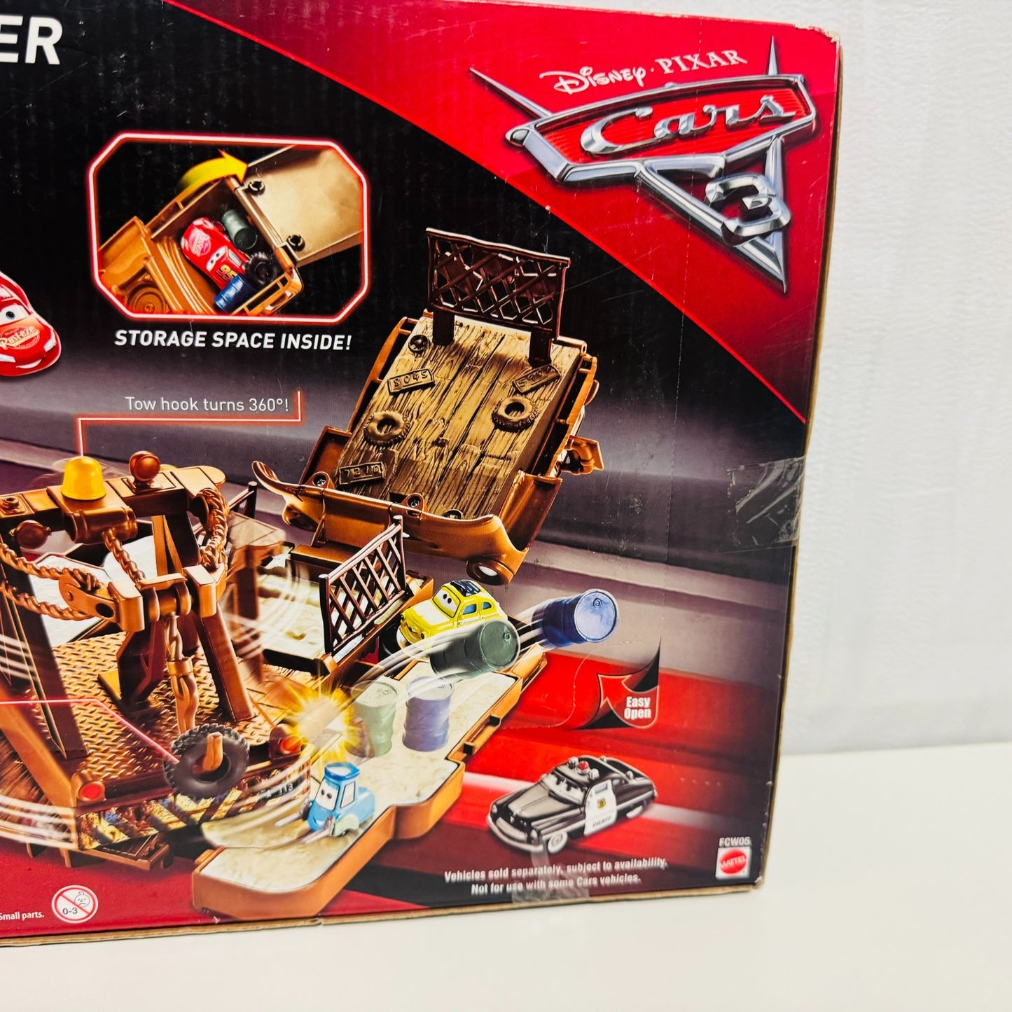 Disney Pixar Cars - TRANSFORMING MATER PLAYSET 2017 - 1:55 Scale