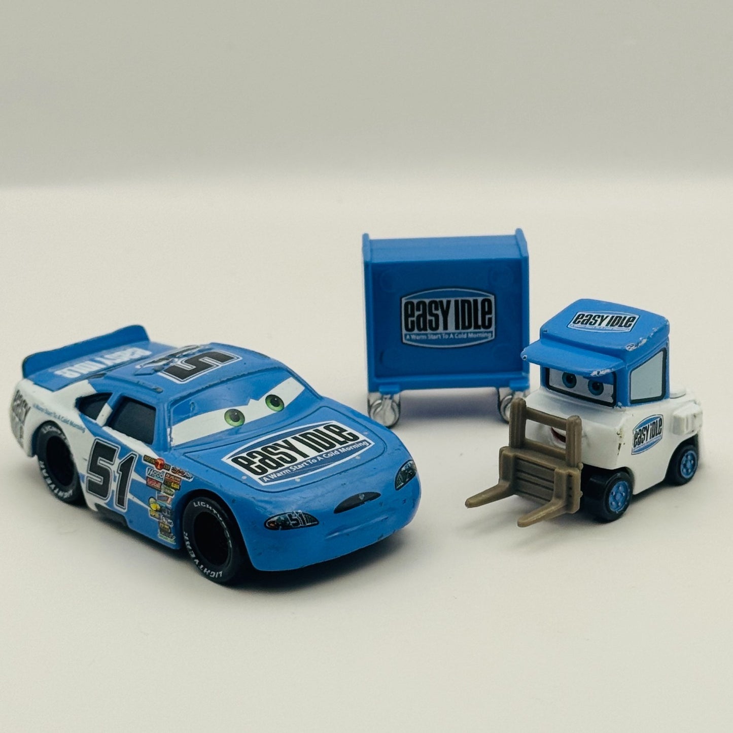 Disney Pixar Cars - RUBY EASY OAKS & EASY IDLE PITTY 2015 - 1:55 Diecast