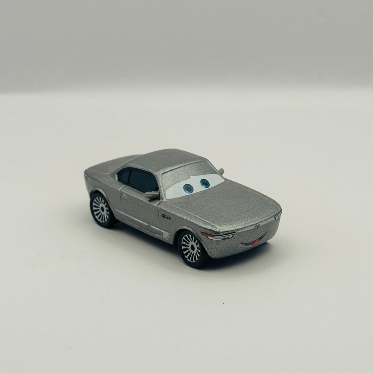 Disney Pixar Cars - STERLING - 1:55 Diecast