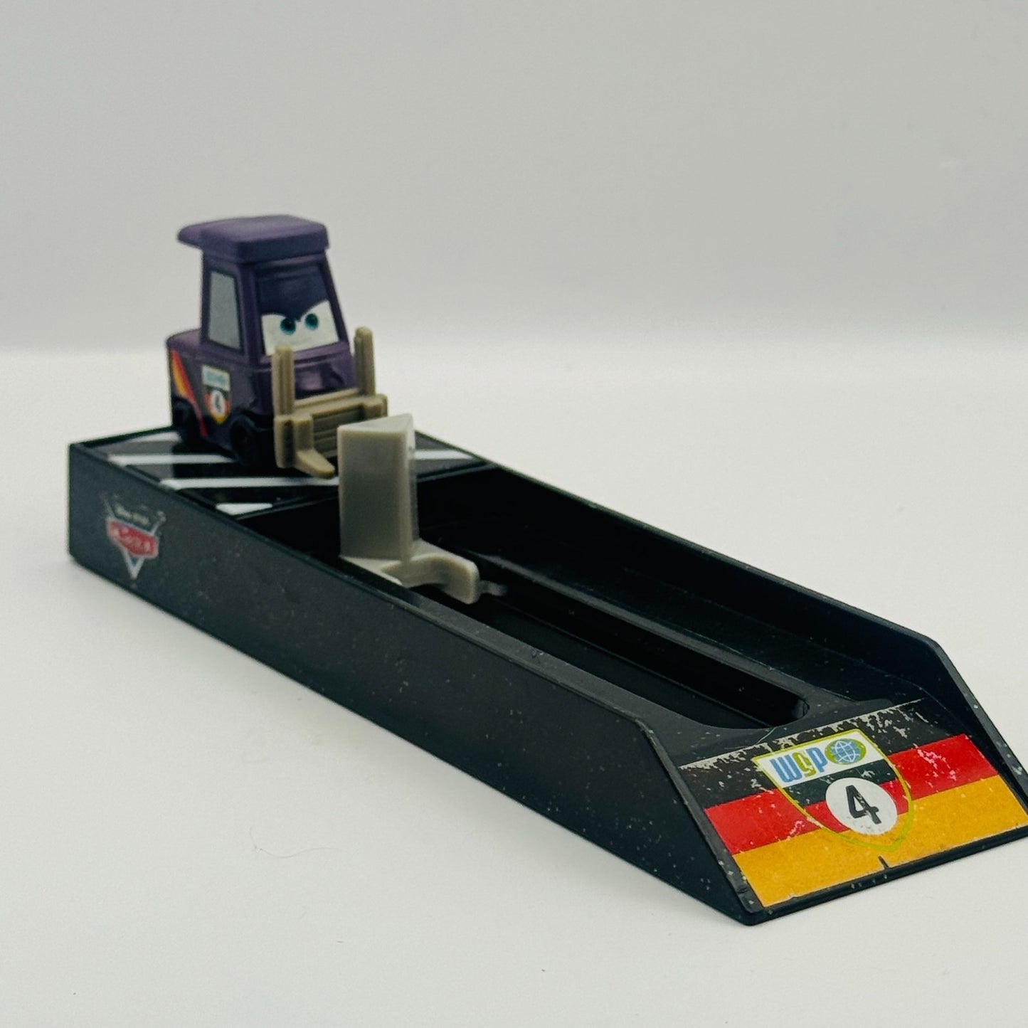 Disney Pixar Cars - PIT CREW LAUNCHERS MAX SCHNELL'S PITTY - 1:55 Scale
