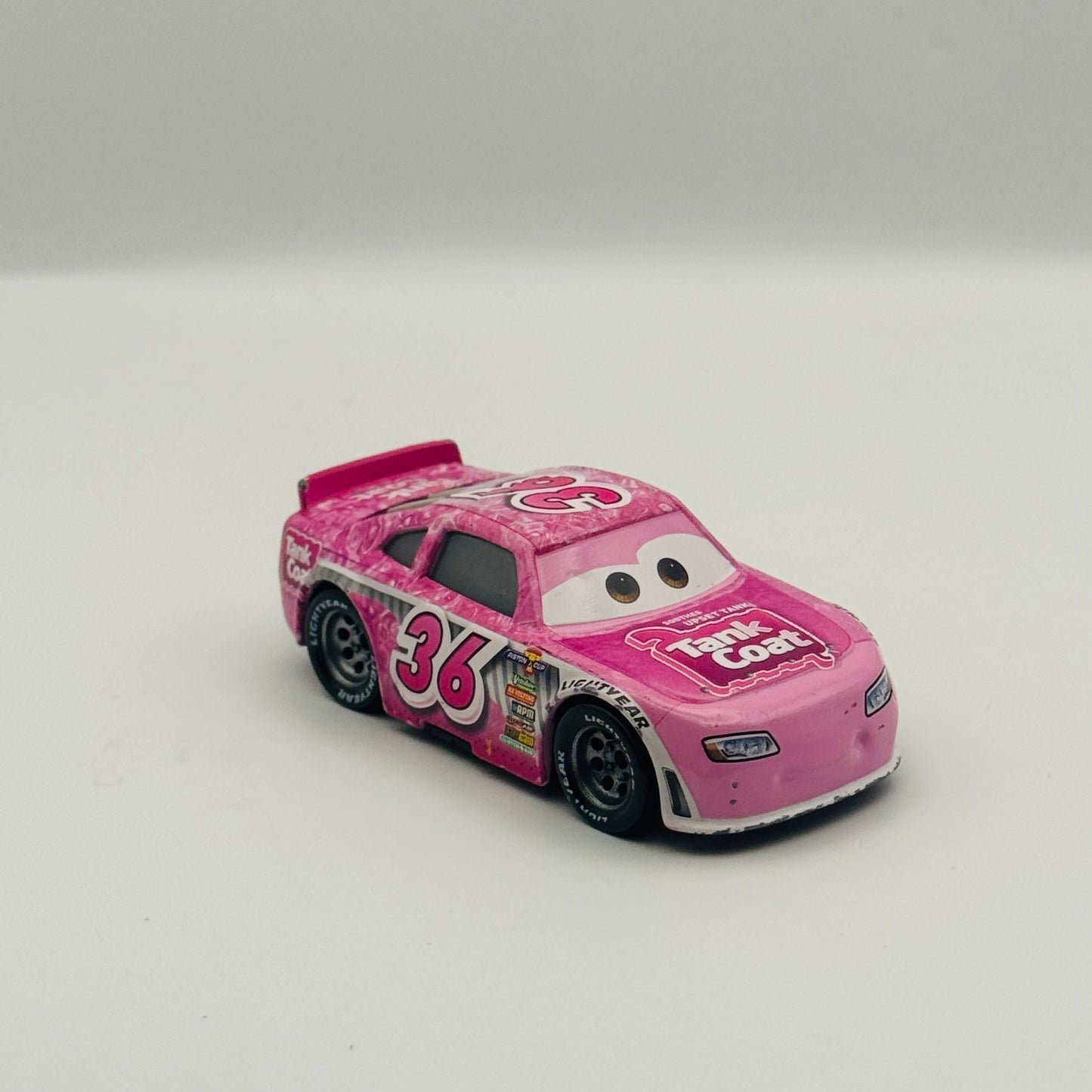 Disney Pixar Cars - REB MEEKER TANK COAT Veteran Racer 2017 - 1:55 Diecast