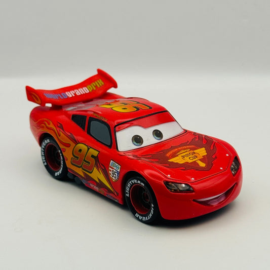 Disney Pixar Cars - WGP LIGHTNING MCQUEEN CARS 2 Disney Store - 1:43 Diecast