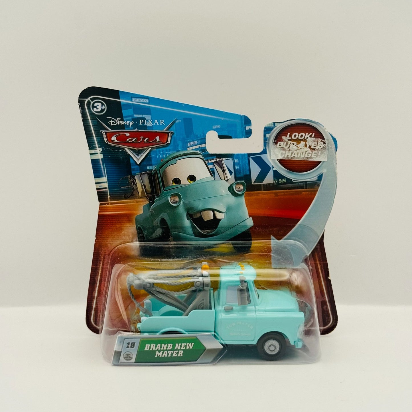 Disney Pixar Cars - LENTICULAR BRAND NEW MATER Eyes Short Card - 1:55 Diecast