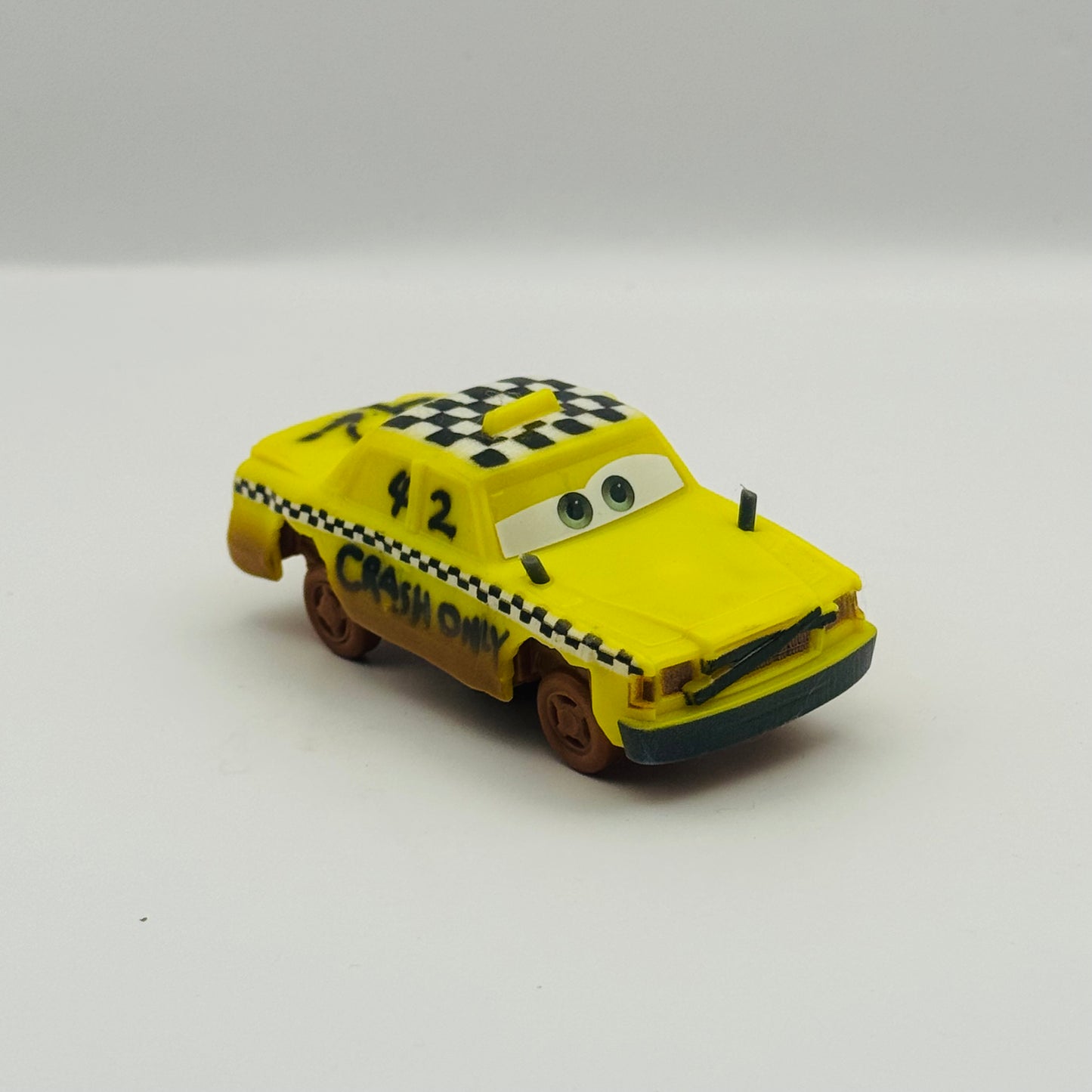 Disney Pixar Cars - CRAZY 8 CRASHERS FAREGAME Thunder Hollow - 1:55 Scale