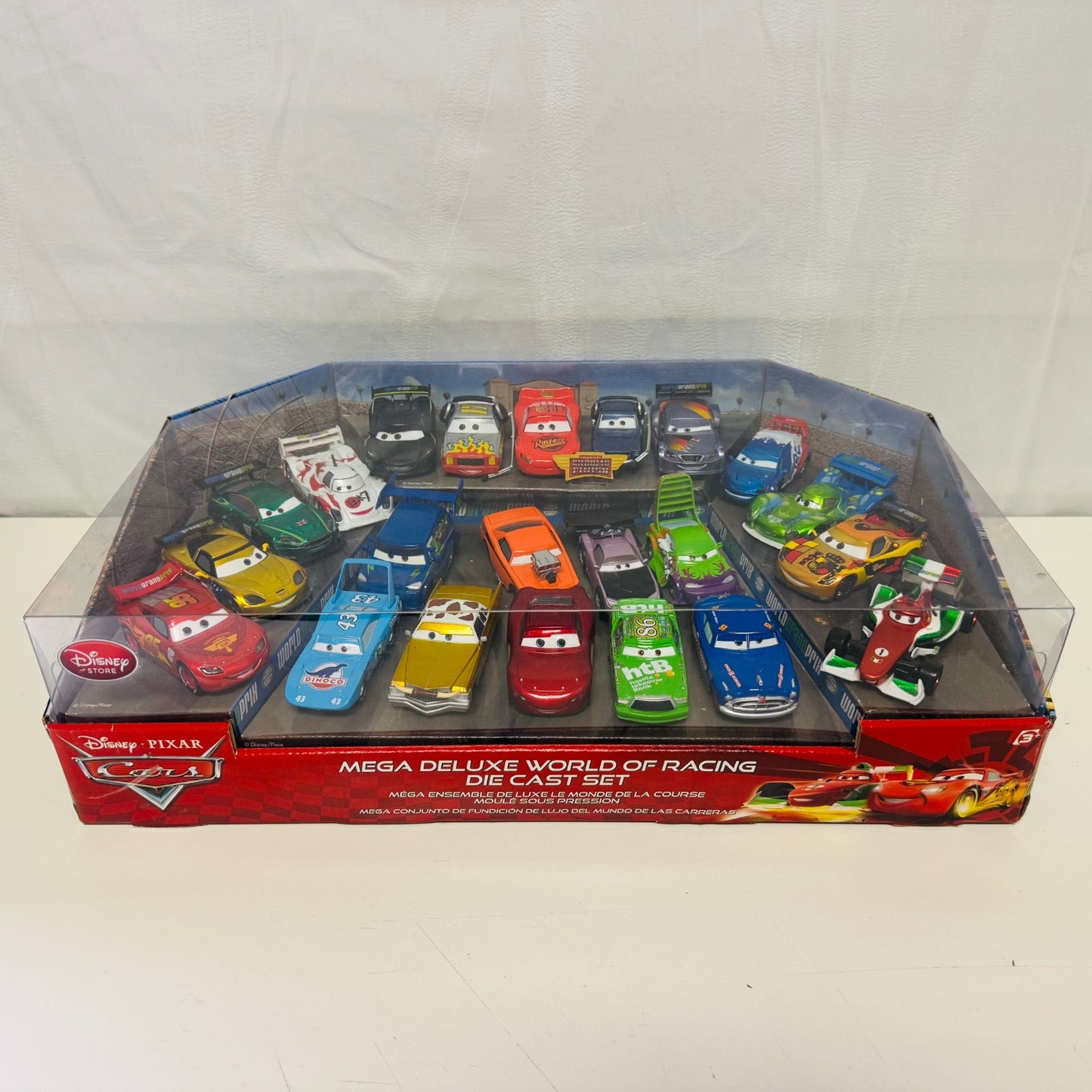 Disney Pixar Cars - MEGA DELUXE WORLD OF RACING SET 20-CAR PACK - 1:43 Diecast