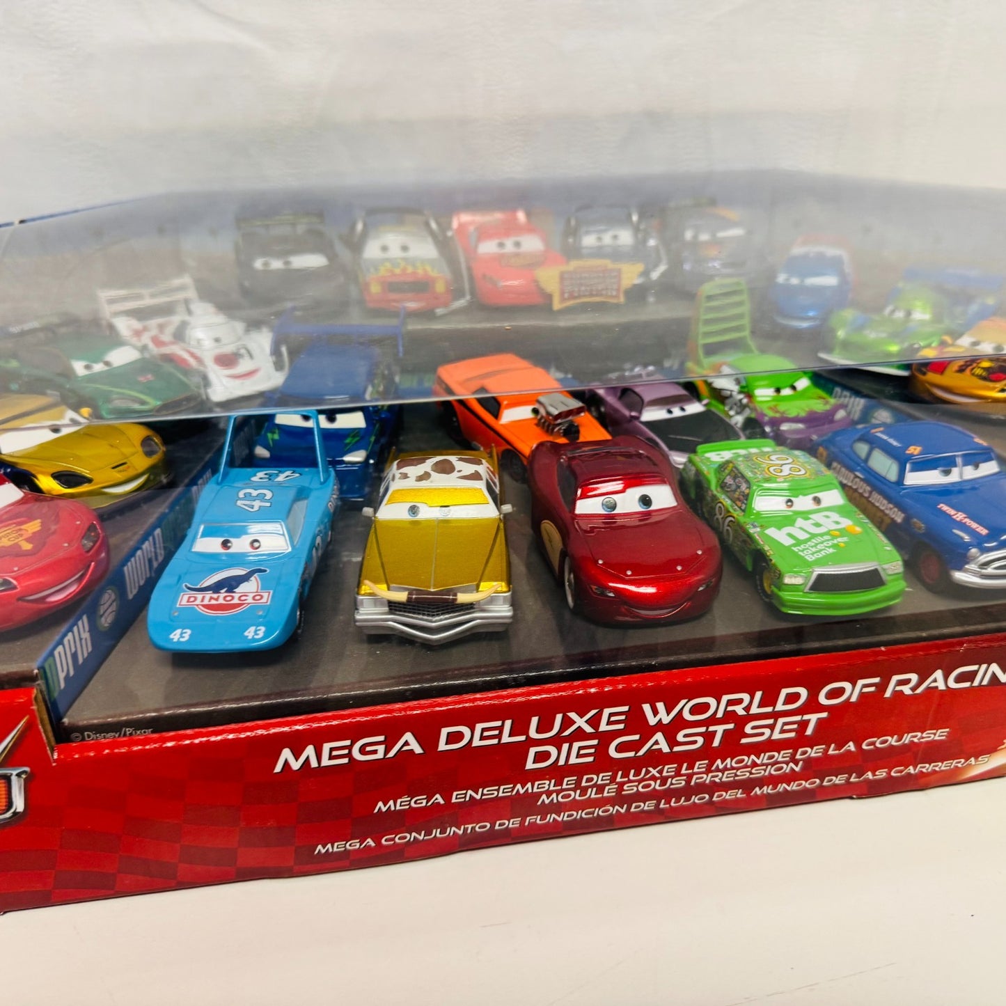 Disney Pixar Cars - MEGA DELUXE WORLD OF RACING SET 20-CAR PACK - 1:43 Diecast
