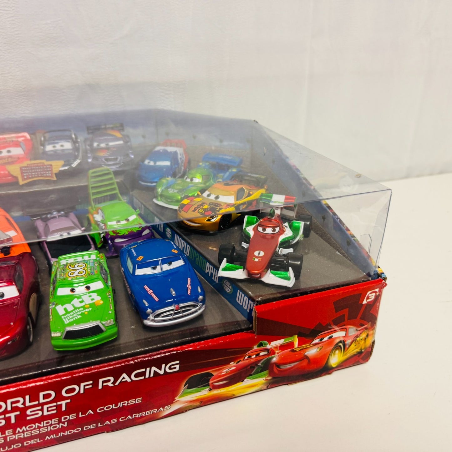 Disney Pixar Cars - MEGA DELUXE WORLD OF RACING SET 20-CAR PACK - 1:43 Diecast