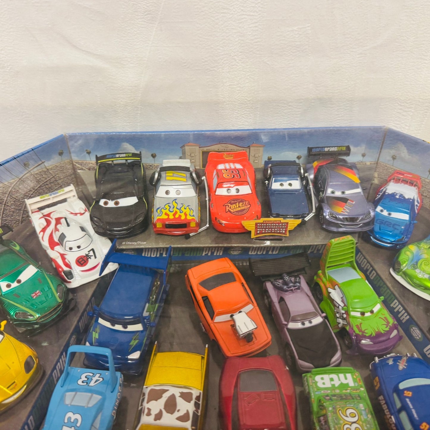 Disney Pixar Cars - MEGA DELUXE WORLD OF RACING SET 20-CAR PACK - 1:43 Diecast