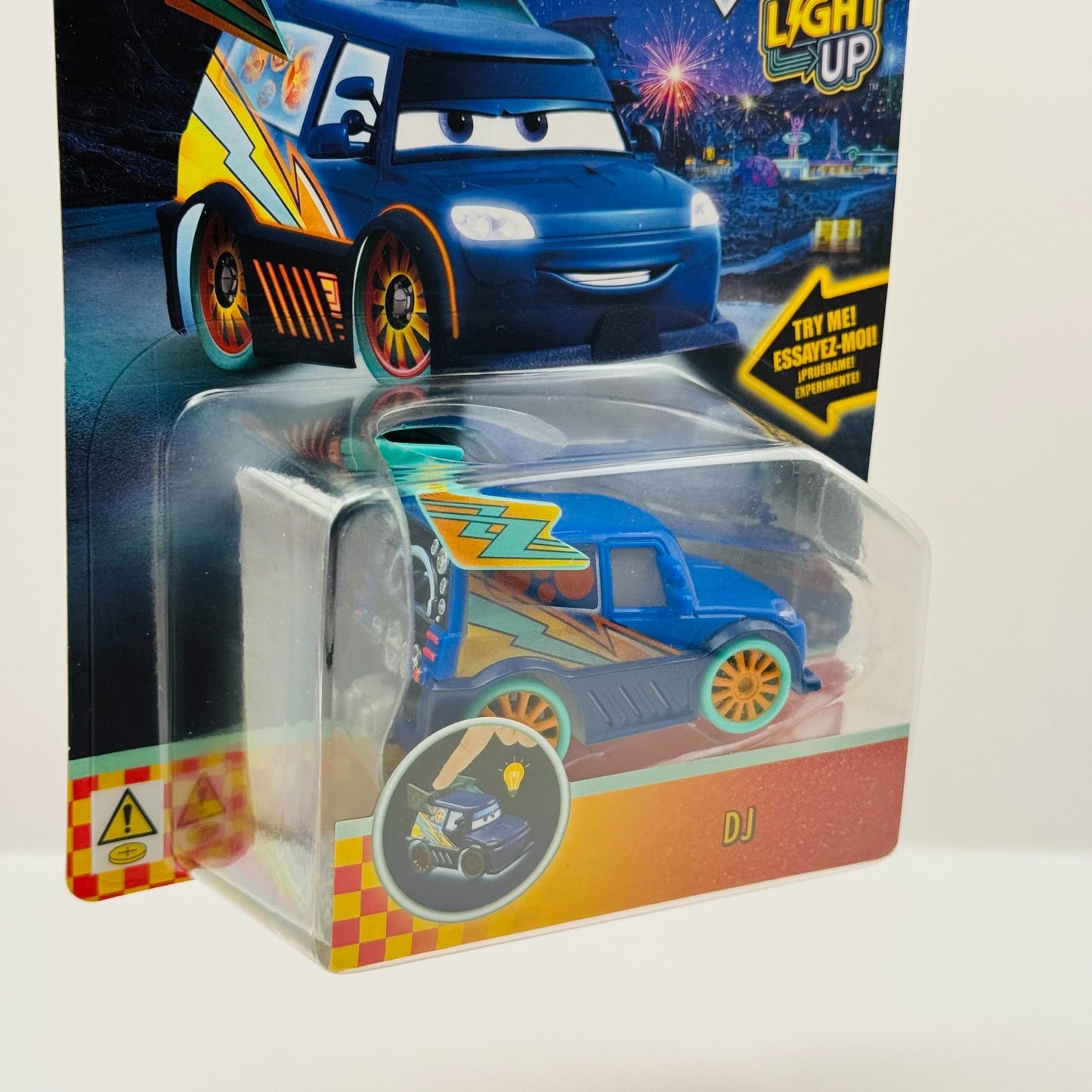 Disney Pixar Cars - RACE TO CELEBRATE LIGHT-UP DJ - 1:55 Scale