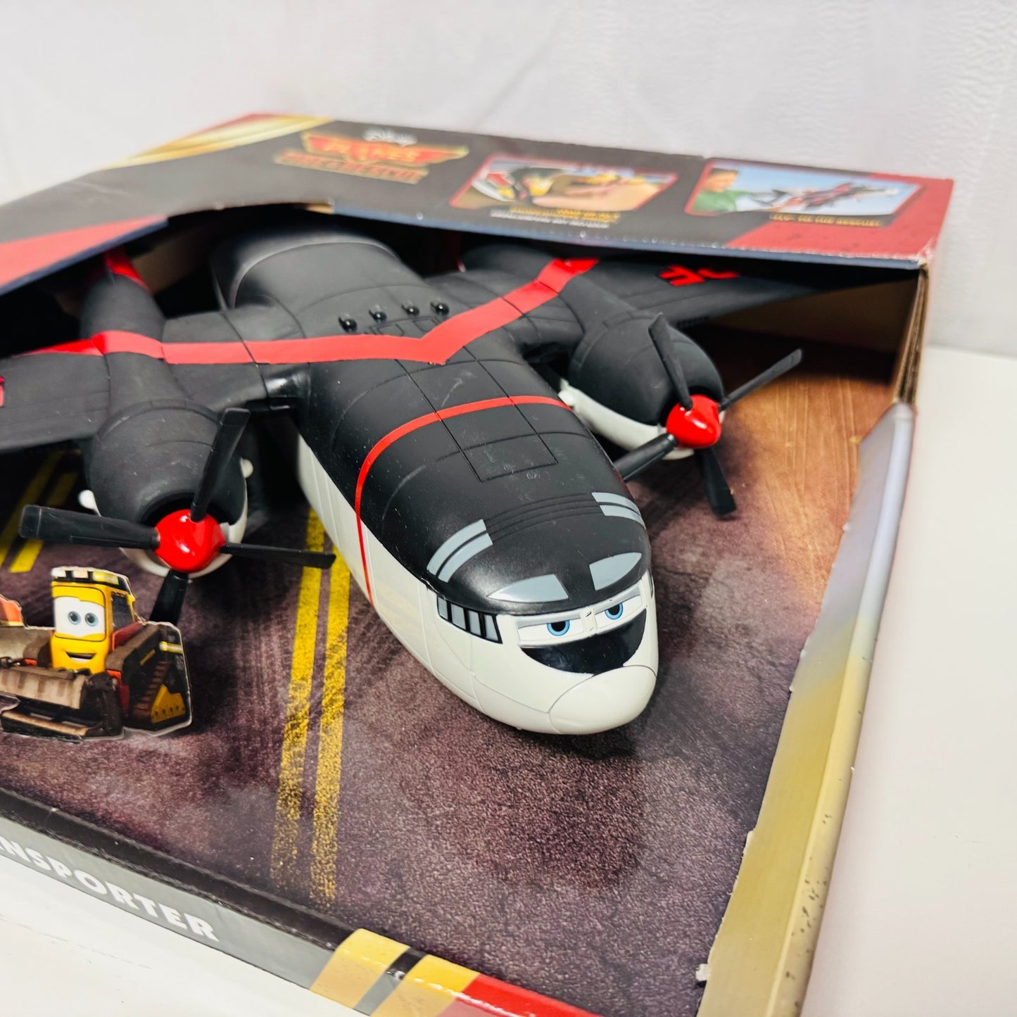 Disney Planes & Pixar Cars - CABBIE MCHALE TRANSPORTER Fire & Rescue -1:55 Scale