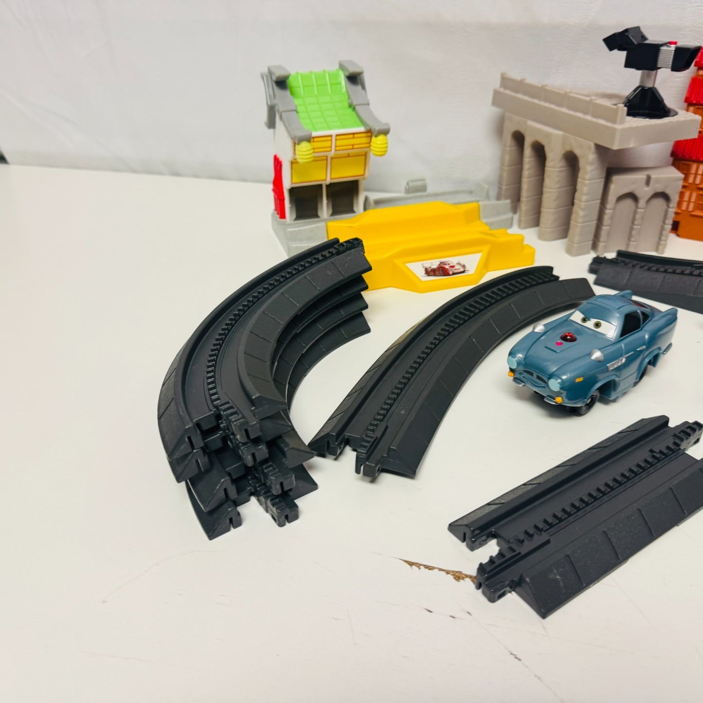 Disney Pixar Cars GEO TRAX WORLD GRAND PRIX SET Incomplete Finn McMissile Works