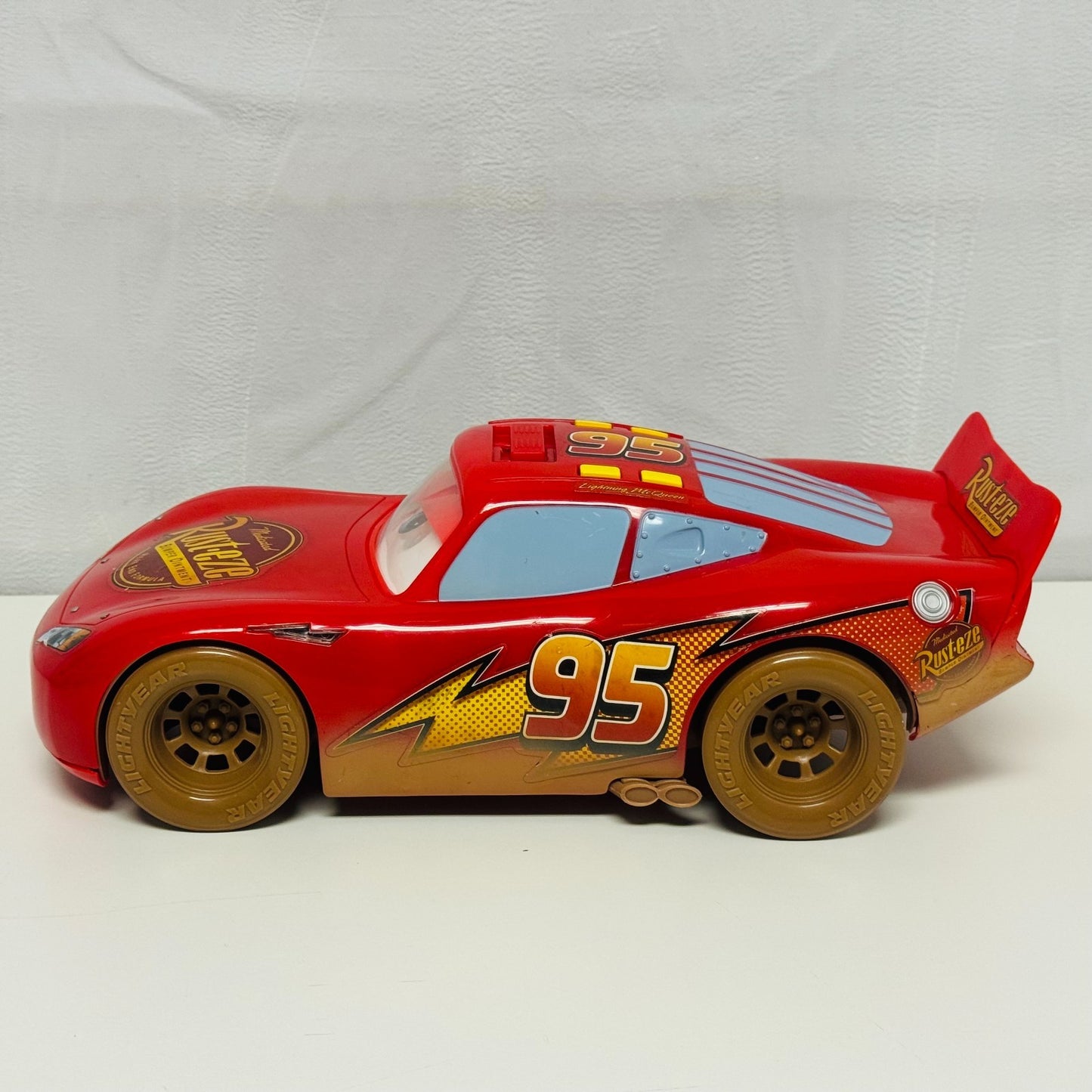 Disney Pixar Cars - LARGE 14" DIRT TRACK MCQUEEN *NON-WORKING* - 1:18 Scale