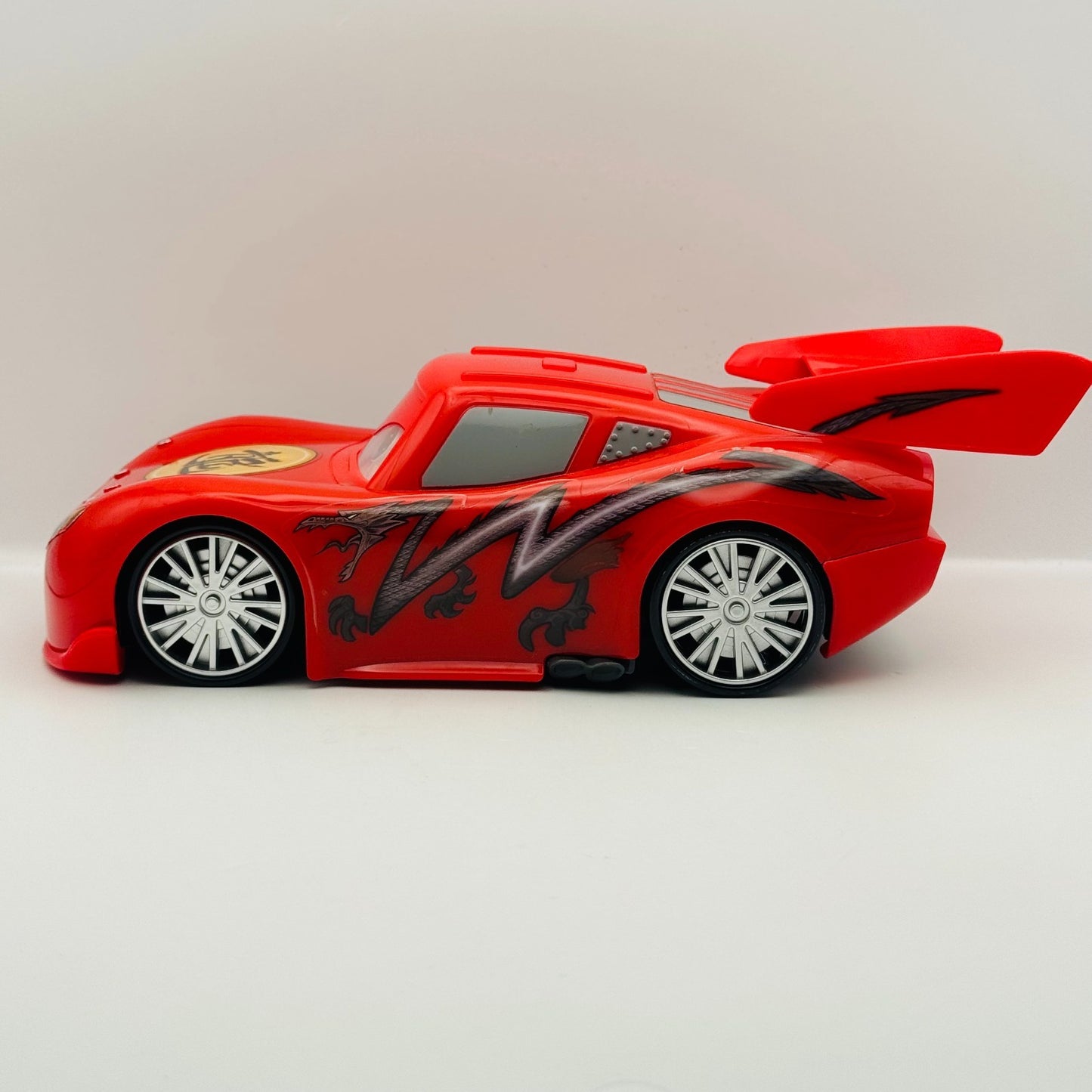 Disney Pixar Cars - 10” 1:24 Scale DRAGON LIGHTNING MCQUEEN Tokyo Mater LIGHTS