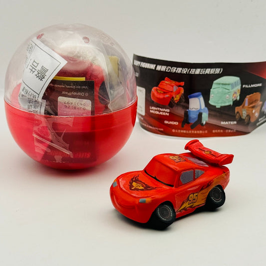 Disney Pixar Cars - Capsule Tomica SLEEPING LIGHTNING MCQUEEN Mini Figurine