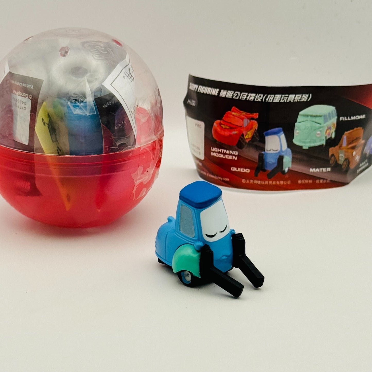 Disney Pixar Cars - Capsule Tomica SLEEPING GUIDO Mini Figurine