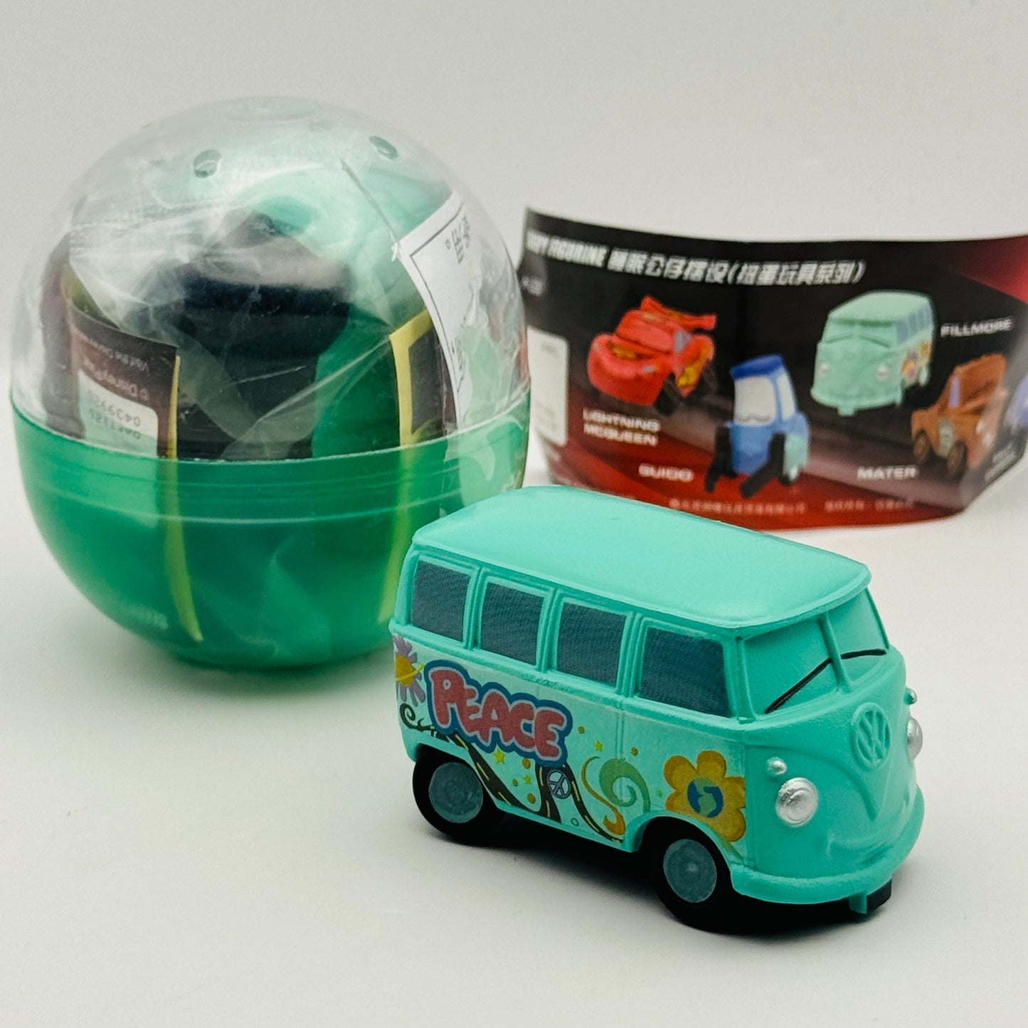 Disney Pixar Cars - Capsule Tomica SLEEPING FILLMORE Mini Figurine