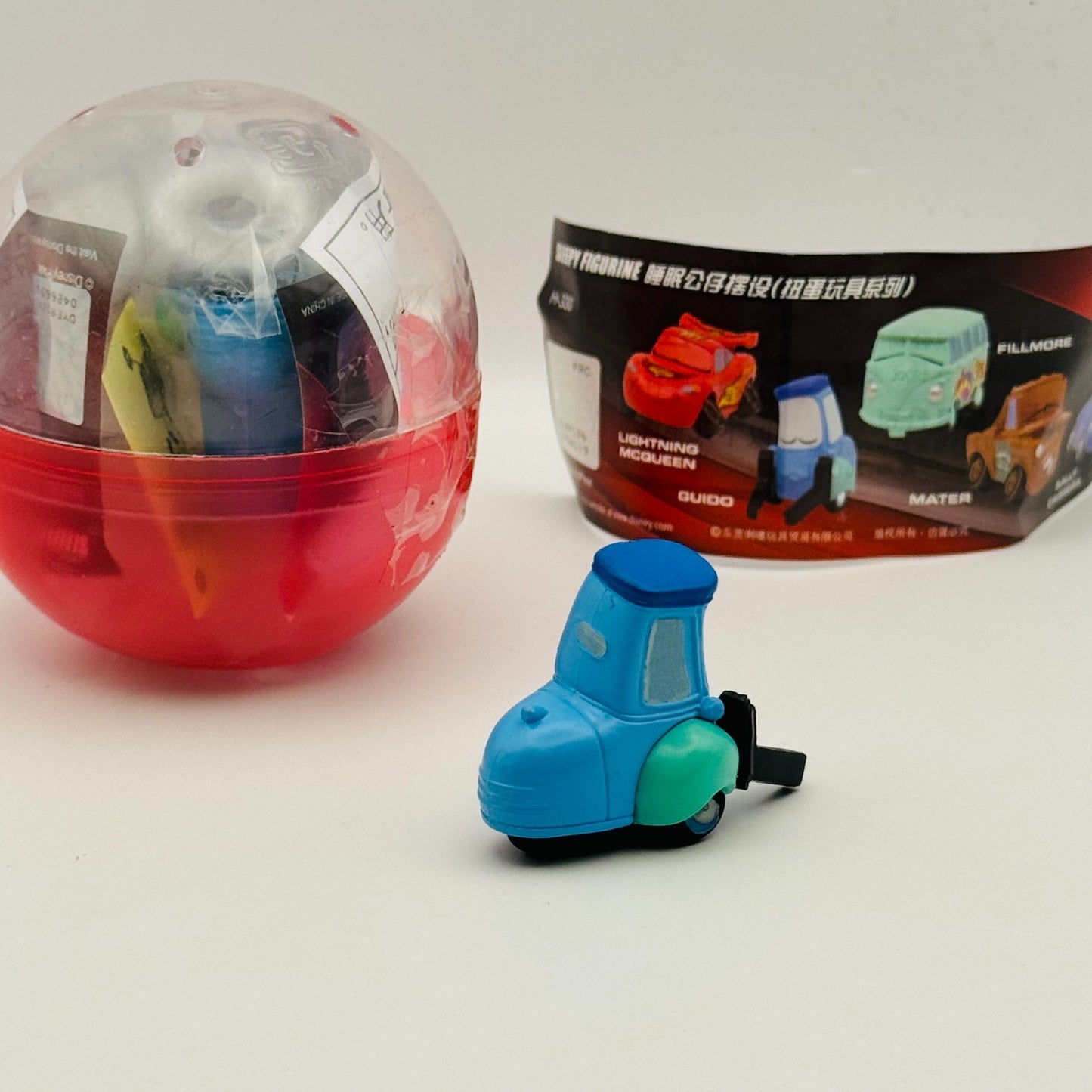 Disney Pixar Cars - Capsule Tomica SLEEPING GUIDO Mini Figurine