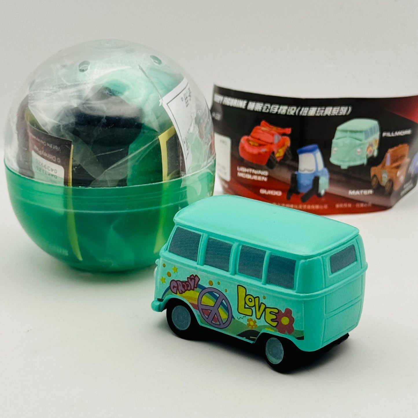 Disney Pixar Cars - Capsule Tomica SLEEPING FILLMORE Mini Figurine
