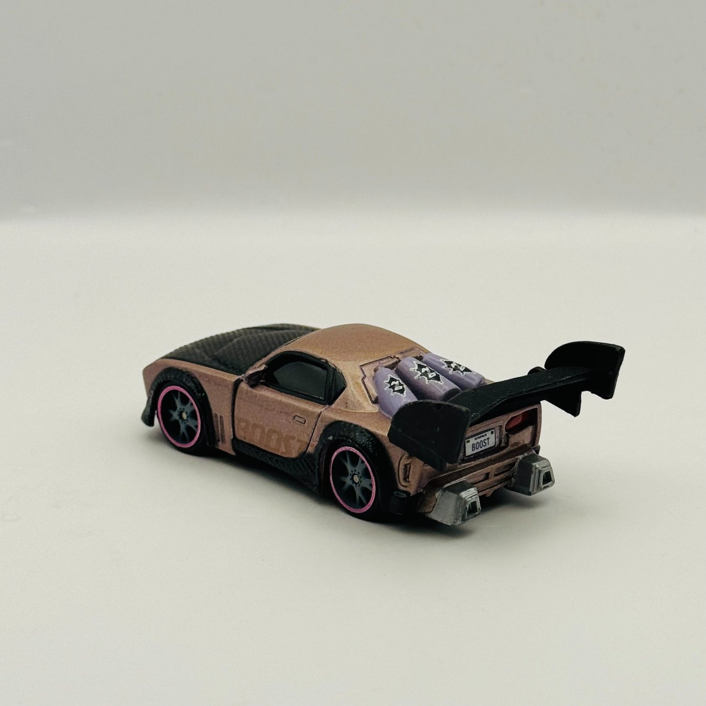 Disney Pixar Cars - BOOST Tuners *PINK RIMS* Final Lap 2010 - 1:55 Diecast