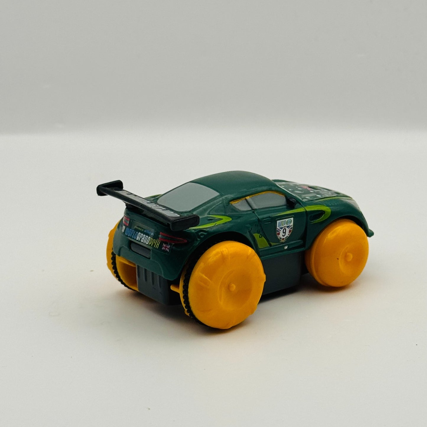 Disney Pixar Cars - HYDRO WHEELS NIGEL GEARSLEY ORANGE WHEELS 2015 - 1:55 Scale