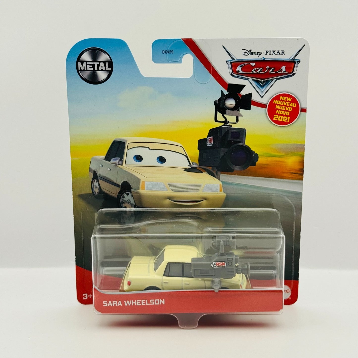 Disney Pixar Cars - SARA WHEELSON PISTON CUP CAMERA CAR 2021 - 1:55 Diecast