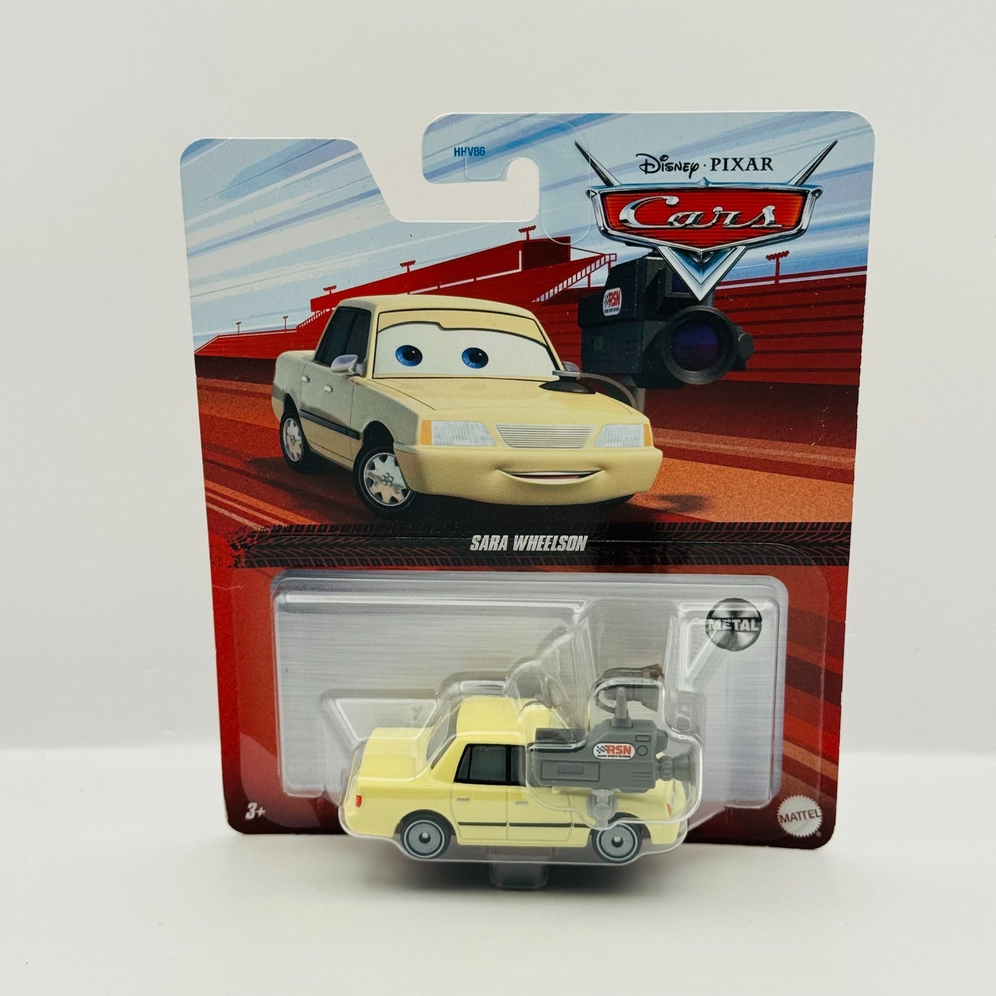 Disney Pixar Cars - SARA WHEELSON PISTON CUP CAMERA CAR 2022 - 1:55 Diecast