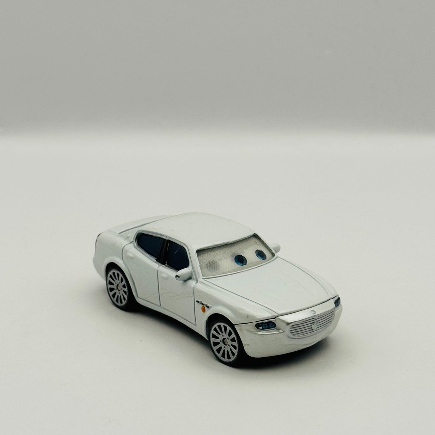 Disney Pixar Cars LENTICULAR ANTONIO VELOCE ECCELLENTE Eyes Change 1:55 Diecast