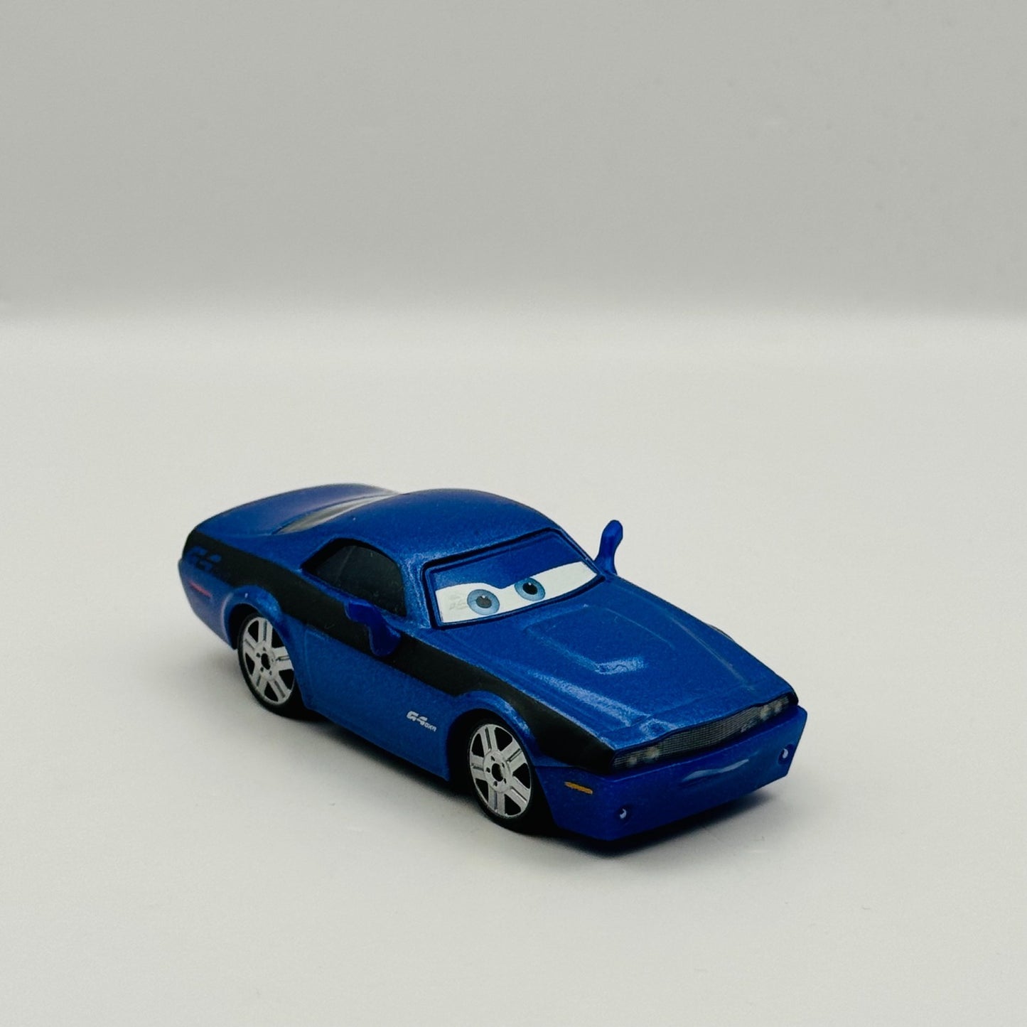 Disney Pixar Cars - ROD TORQUE REDLINE DODGE CHARGER Cars 2 2011 - 1:55 Diecast