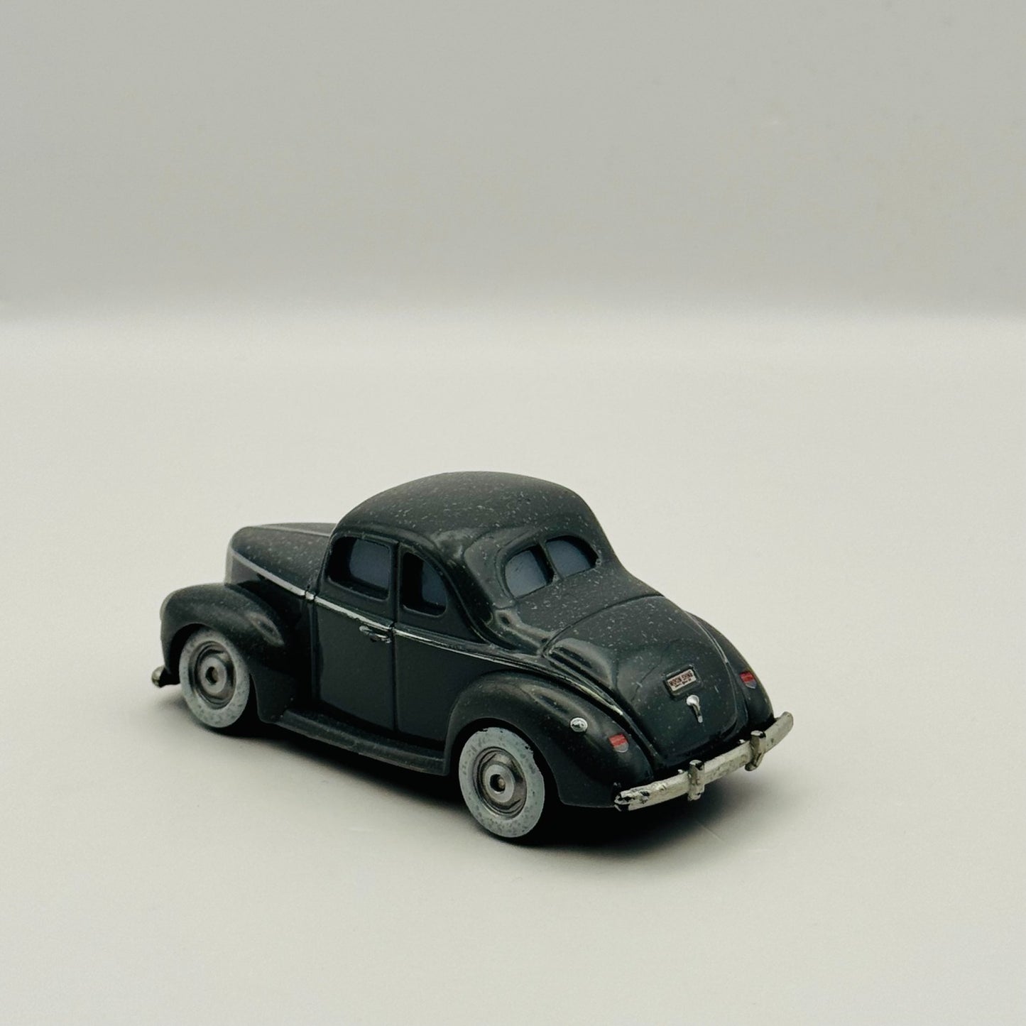 Disney Pixar Cars - JUNIOR MOON Thomasville Cars 3 2017 - 1:55 Diecast