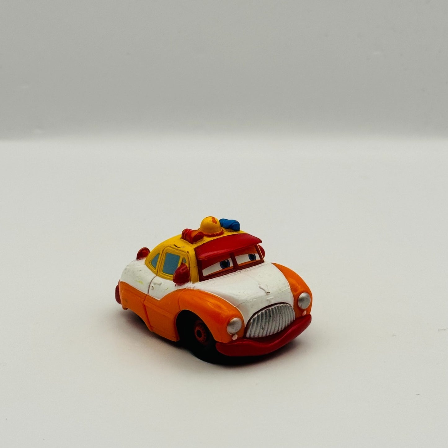 Disney Pixar Cars - Mini Adventures SHERIFF - Fillmore's Festival *UK EXCLUSIVE*