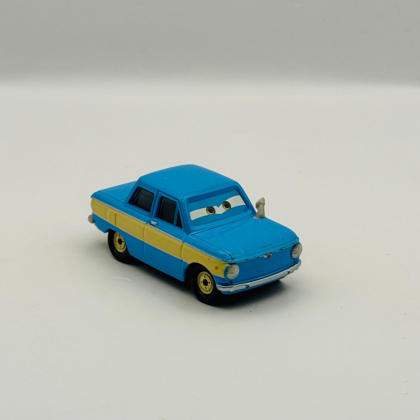 Disney Pixar Cars - VLADIMIR TRUNKOV Lemons Cars 2 2011 - 1:55 Diecast