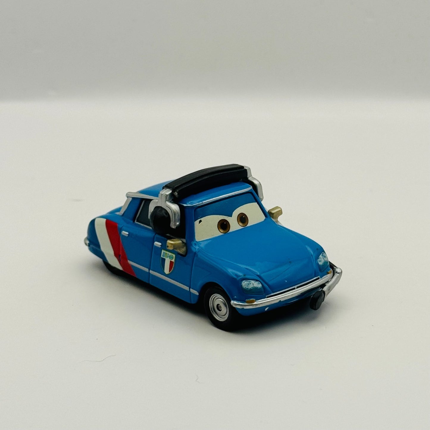 Disney Pixar Cars - BRUNO MOTOREAU RAOUL CAROULE CREW CHIEF - 1:55 Diecast