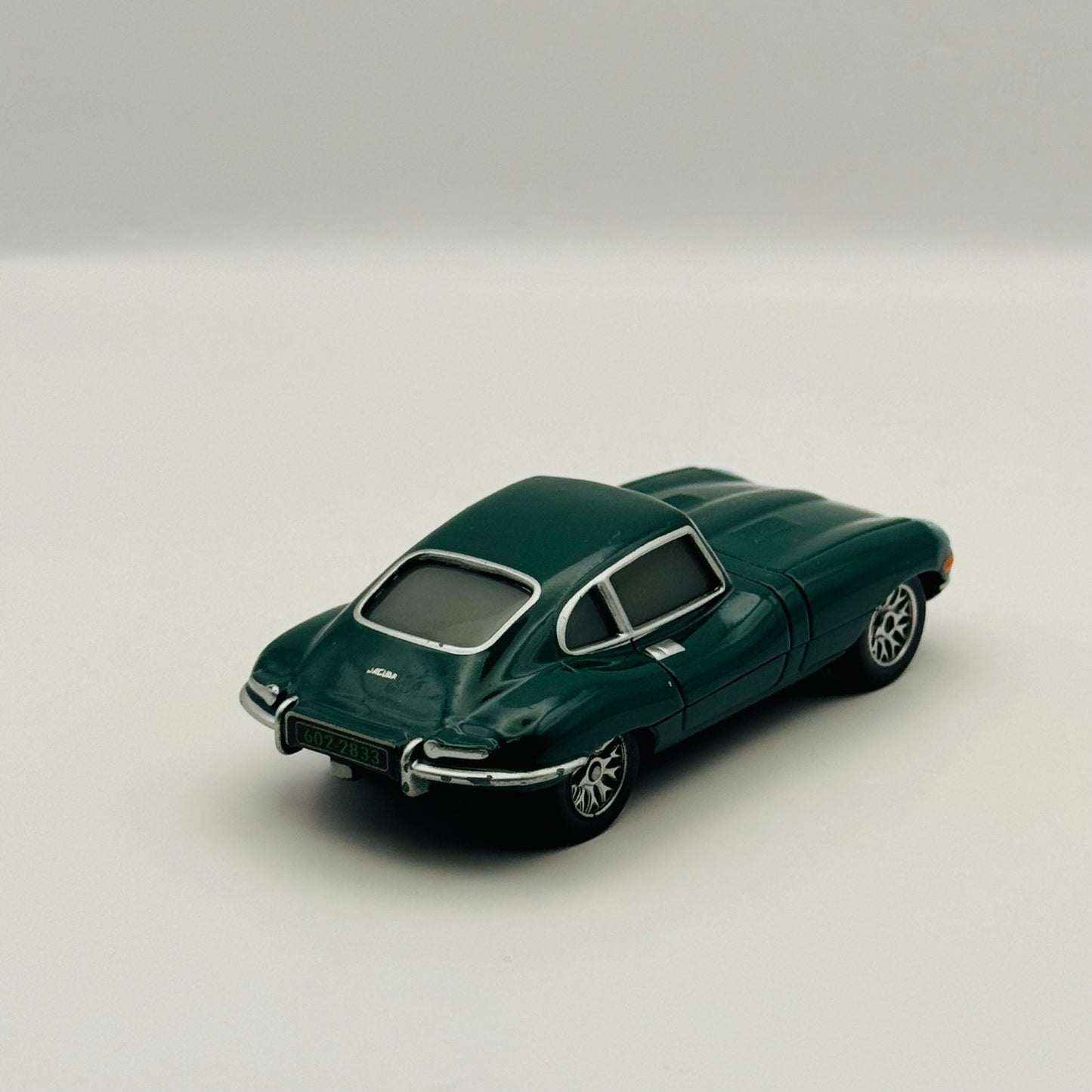 Disney Pixar Cars - DAVID HOBBSCAPP WITHOUT HEADSET Tokyo Race - 1:55 Diecast