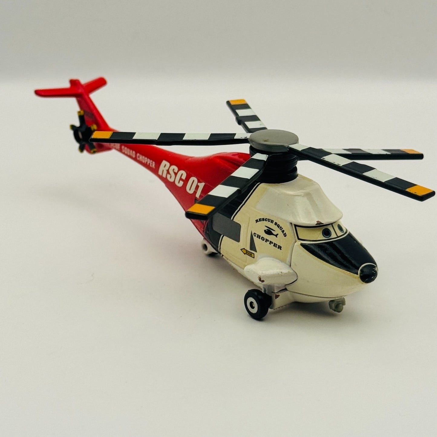 Disney Pixar Cars - RESCUE CHOPPER Take Flight Air Mater - 1:55 Diecast
