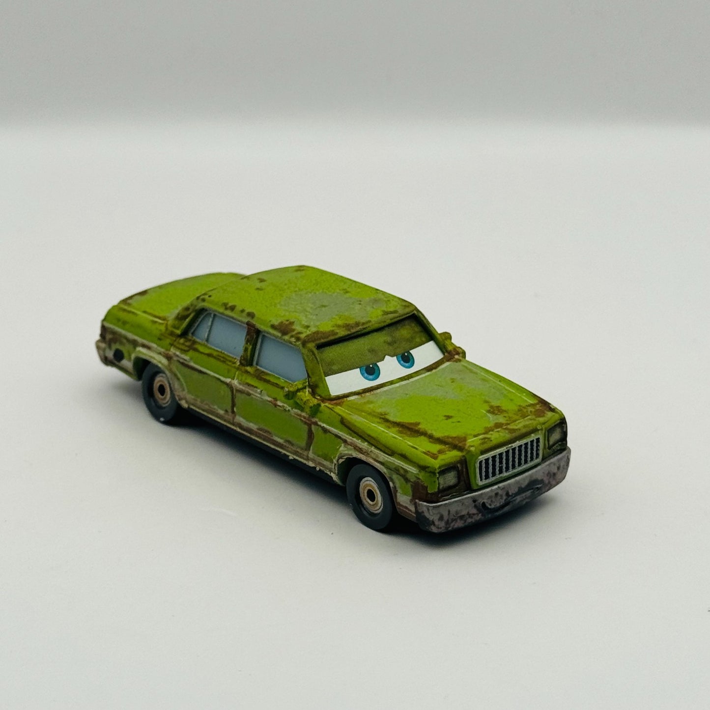 Disney Pixar Cars - JONATHAN WRENCHWORTHS - 1:55 Diecast