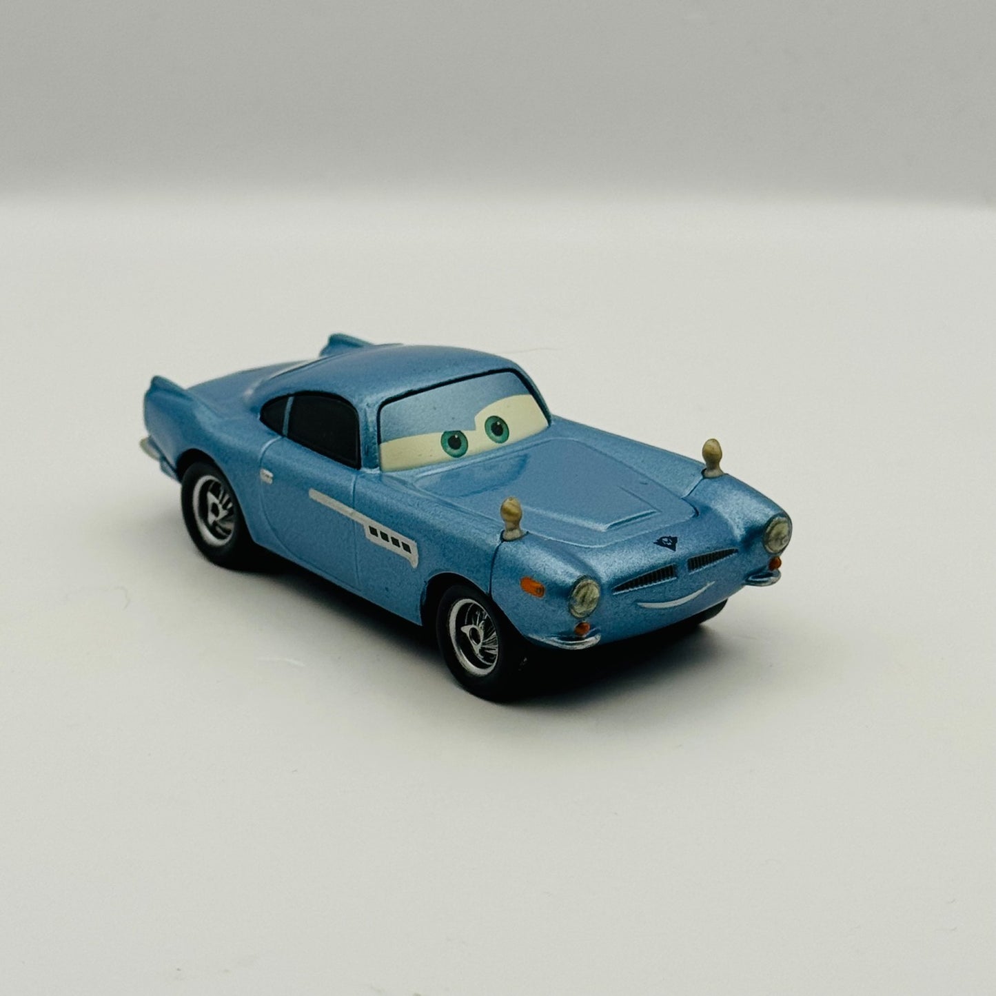Disney Pixar Cars - FINN MCMISSILE Cars 2 2011 - 1:55 Diecast