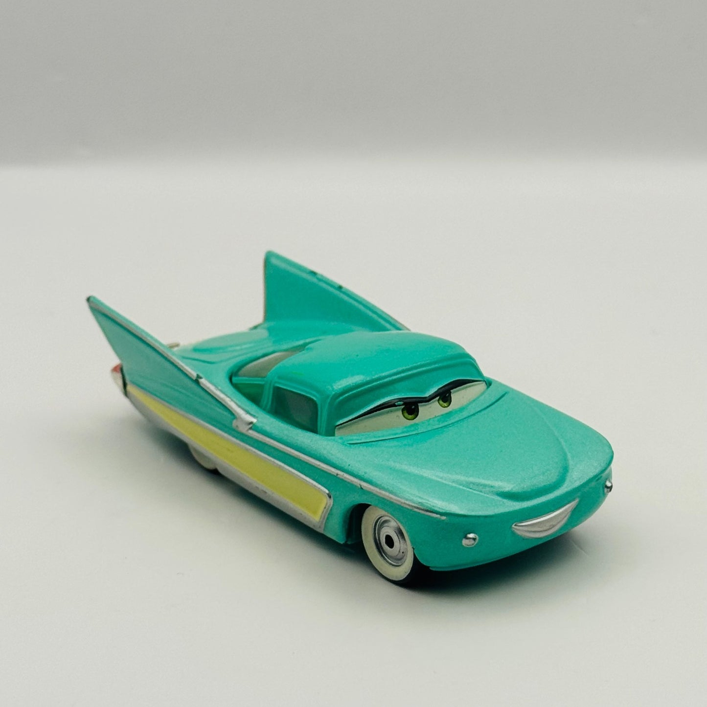 Disney Pixar Cars - FLO Raised Eyes 2012 - 1:55 Diecast
