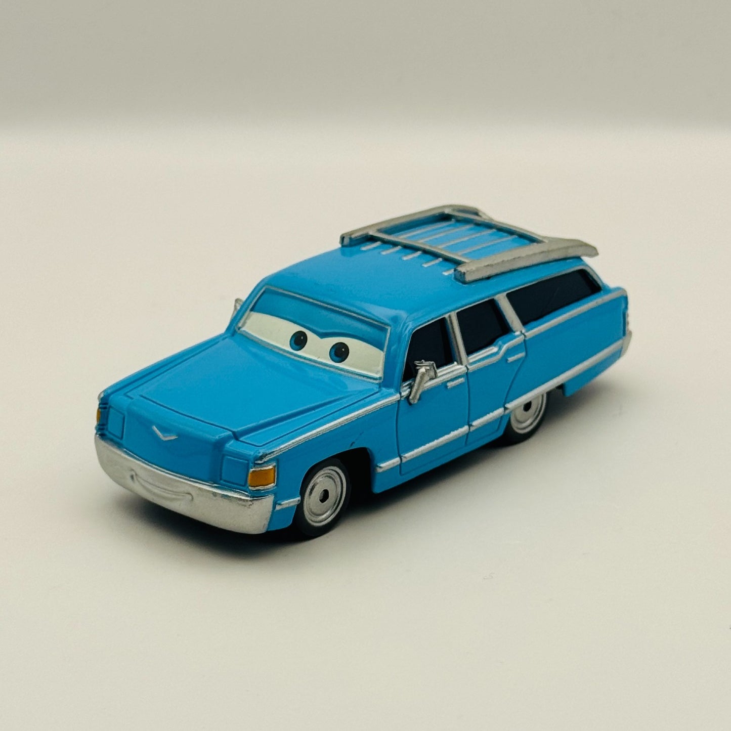 Disney Pixar Cars - MRS THE KING - 1:55 Diecast
