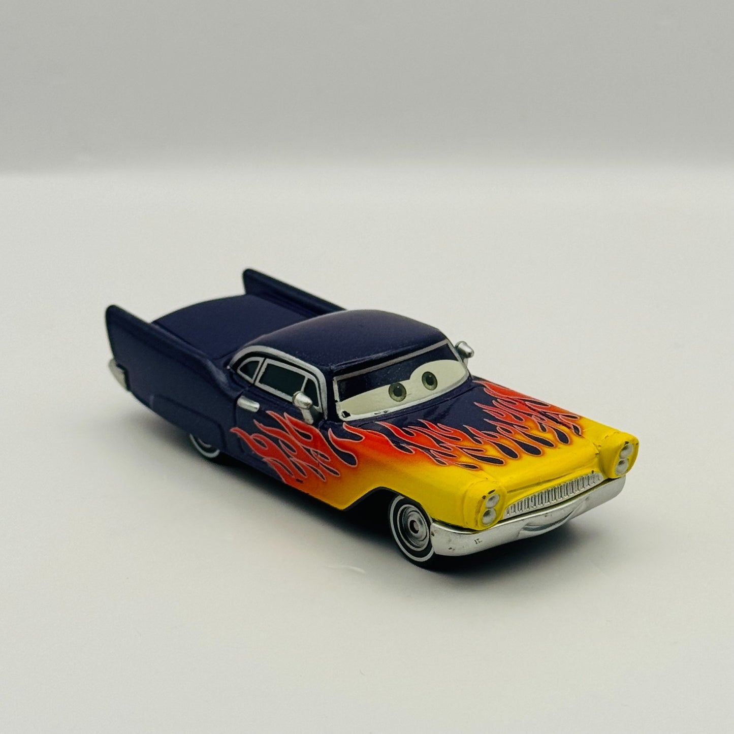 Disney Pixar Cars - GRETA Retro Radiator Springs 2013 - 1:55 Diecast