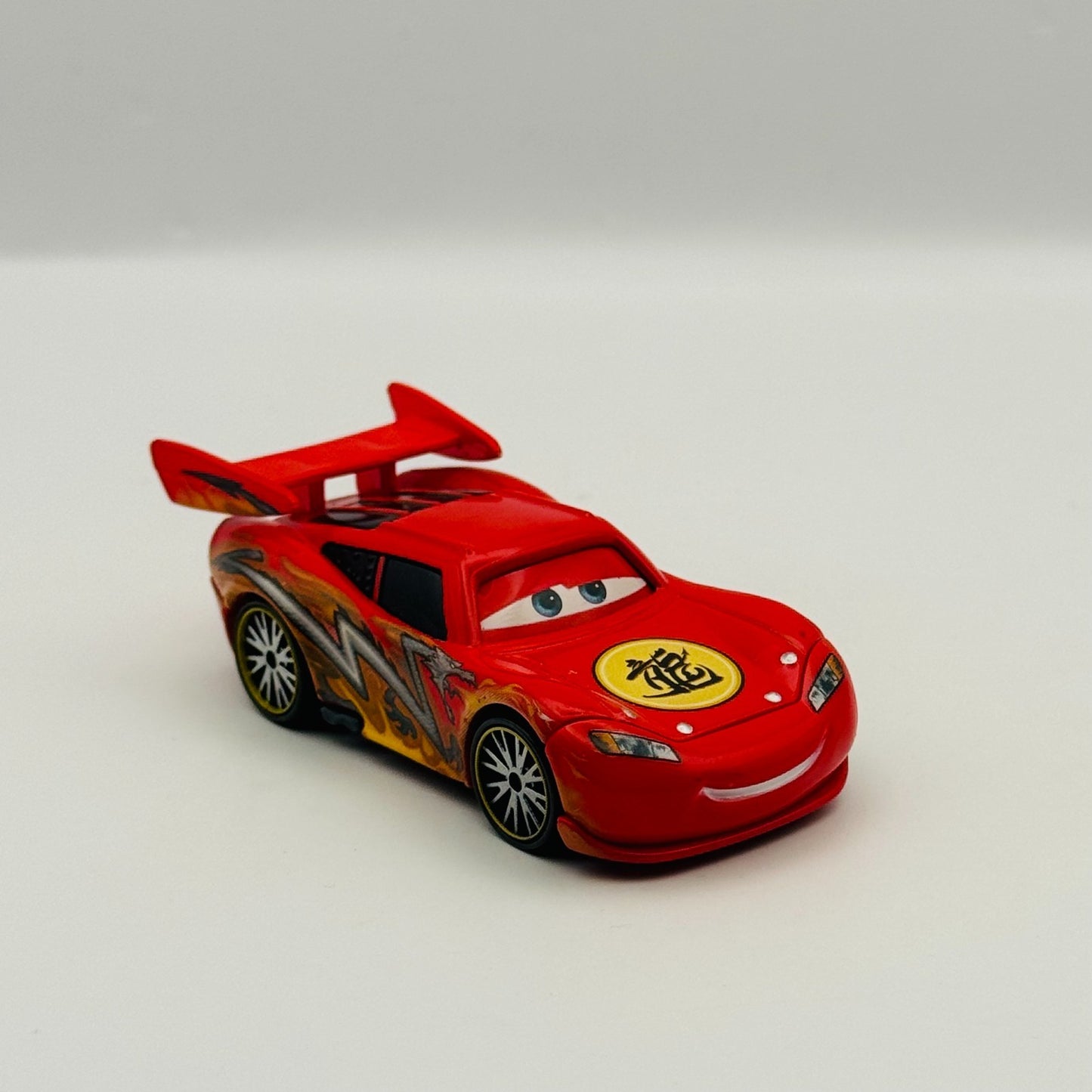 Disney Pixar Cars Toon - DRAGON LIGHTNING MCQUEEN Tokyo Mater 2014 -1:55 Diecast