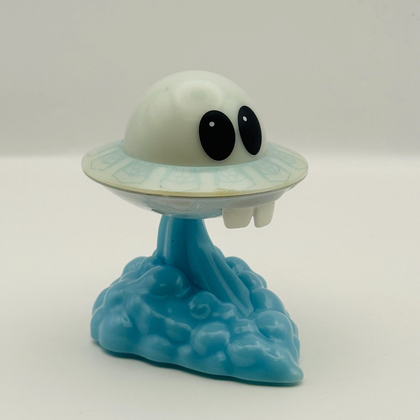 Disney Pixar Cars - UFM MATER & MATOR UFO *Untested* Disney Store - 1:43 Diecast